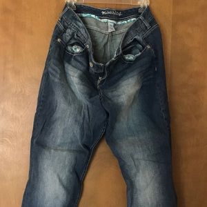 Maurice’s Jeans. Boot cut. Like new.